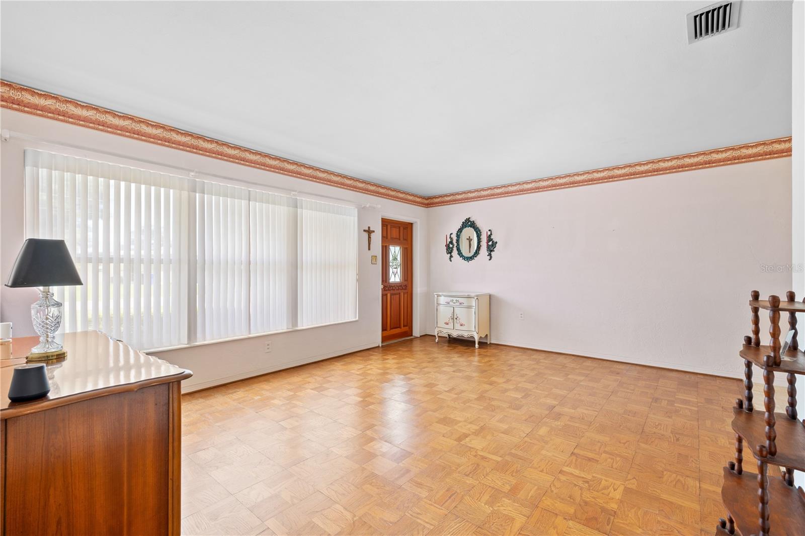 Image 6 of 40 For 7514 19th Avenue N