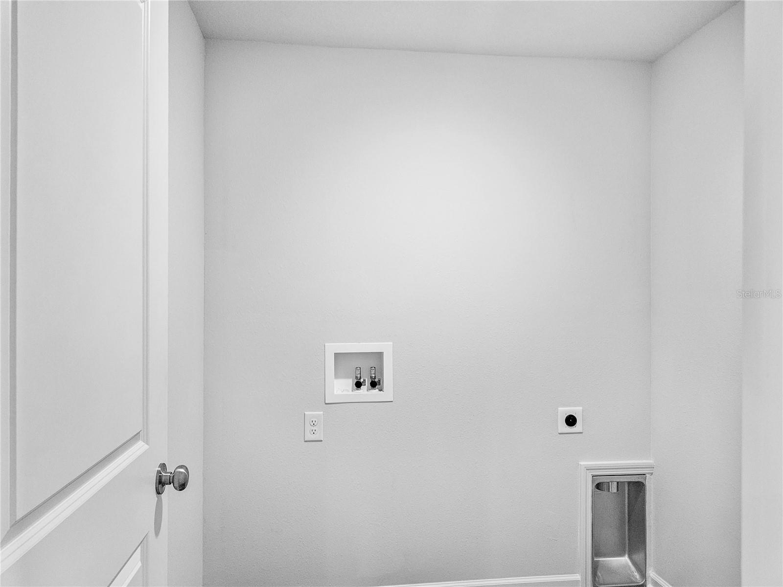 Image 6 of 16 For 2358 22nd  
