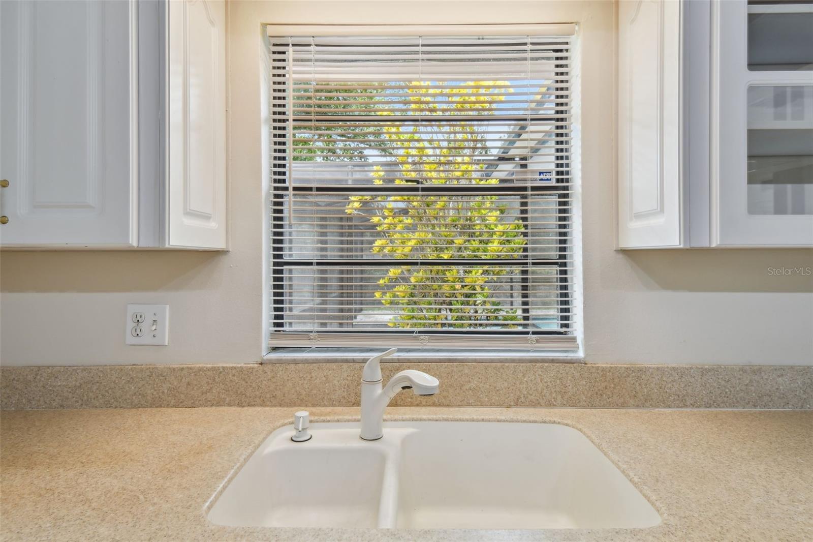 Image 15 of 83 For 4646 Landscape Drive