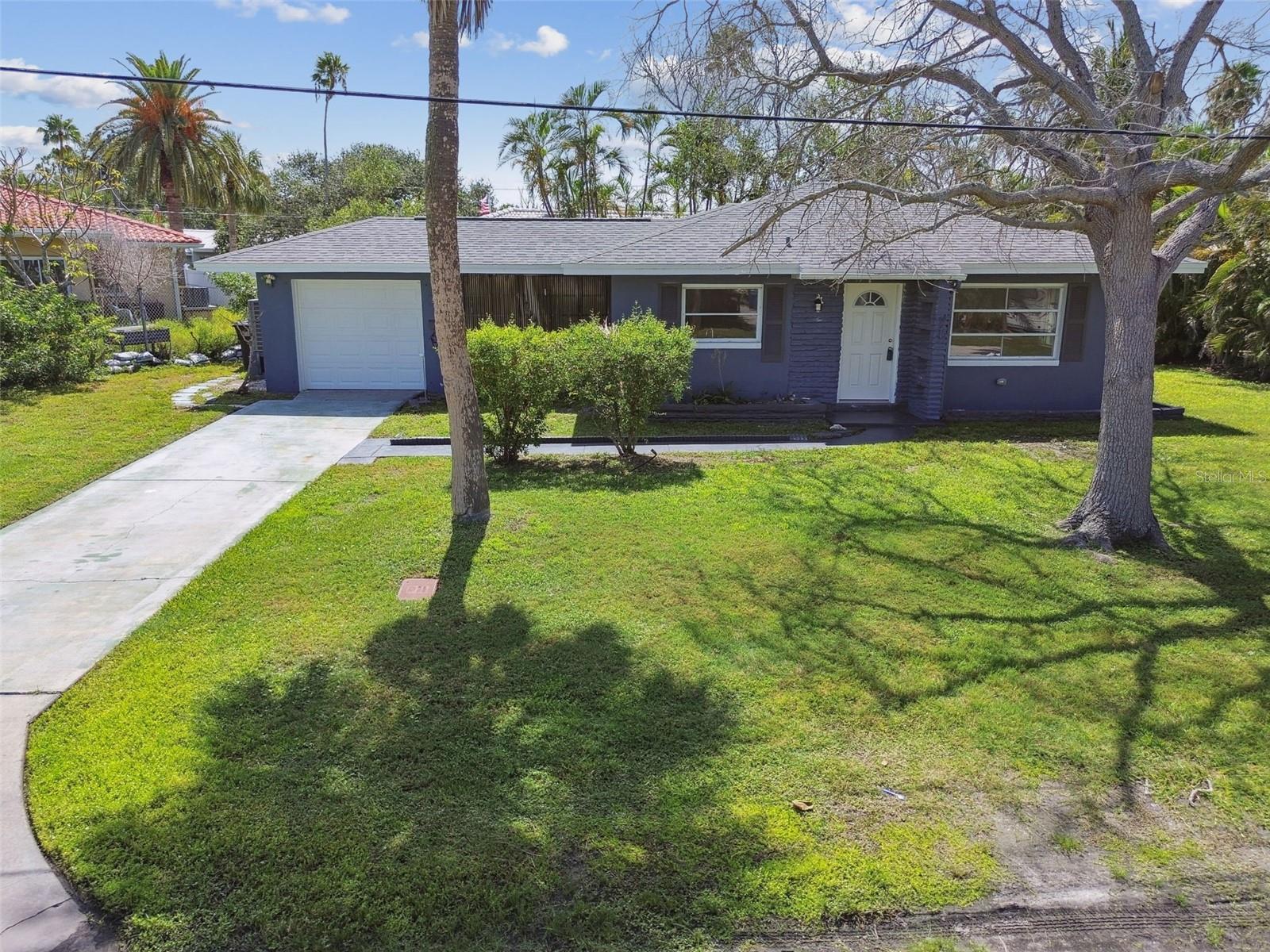 Listing photo id 31 for 951 Lantana Avenue
