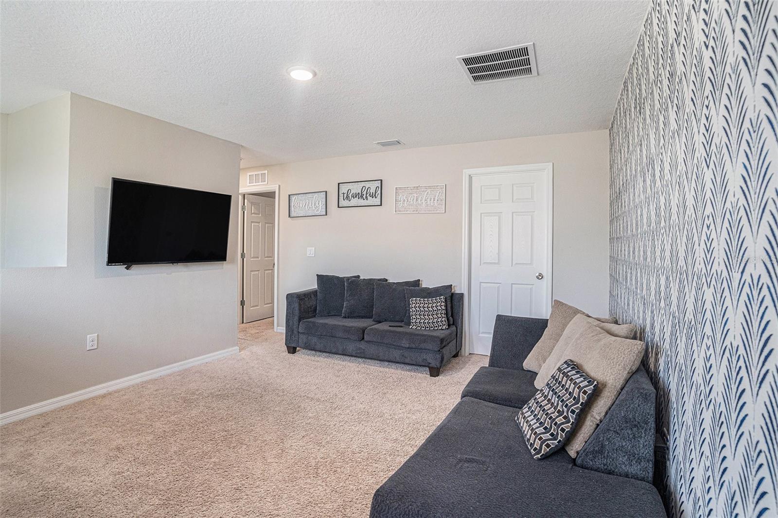 Image 11 of 28 For 13005 Upward Place