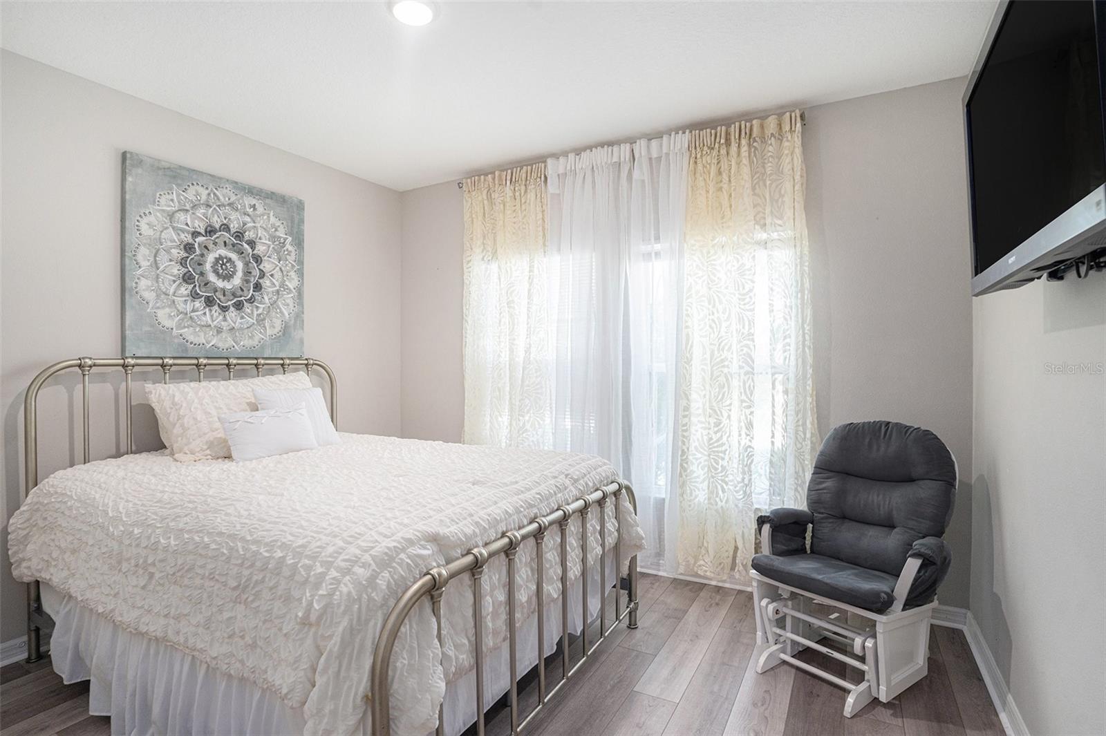 Image 20 of 28 For 13005 Upward Place