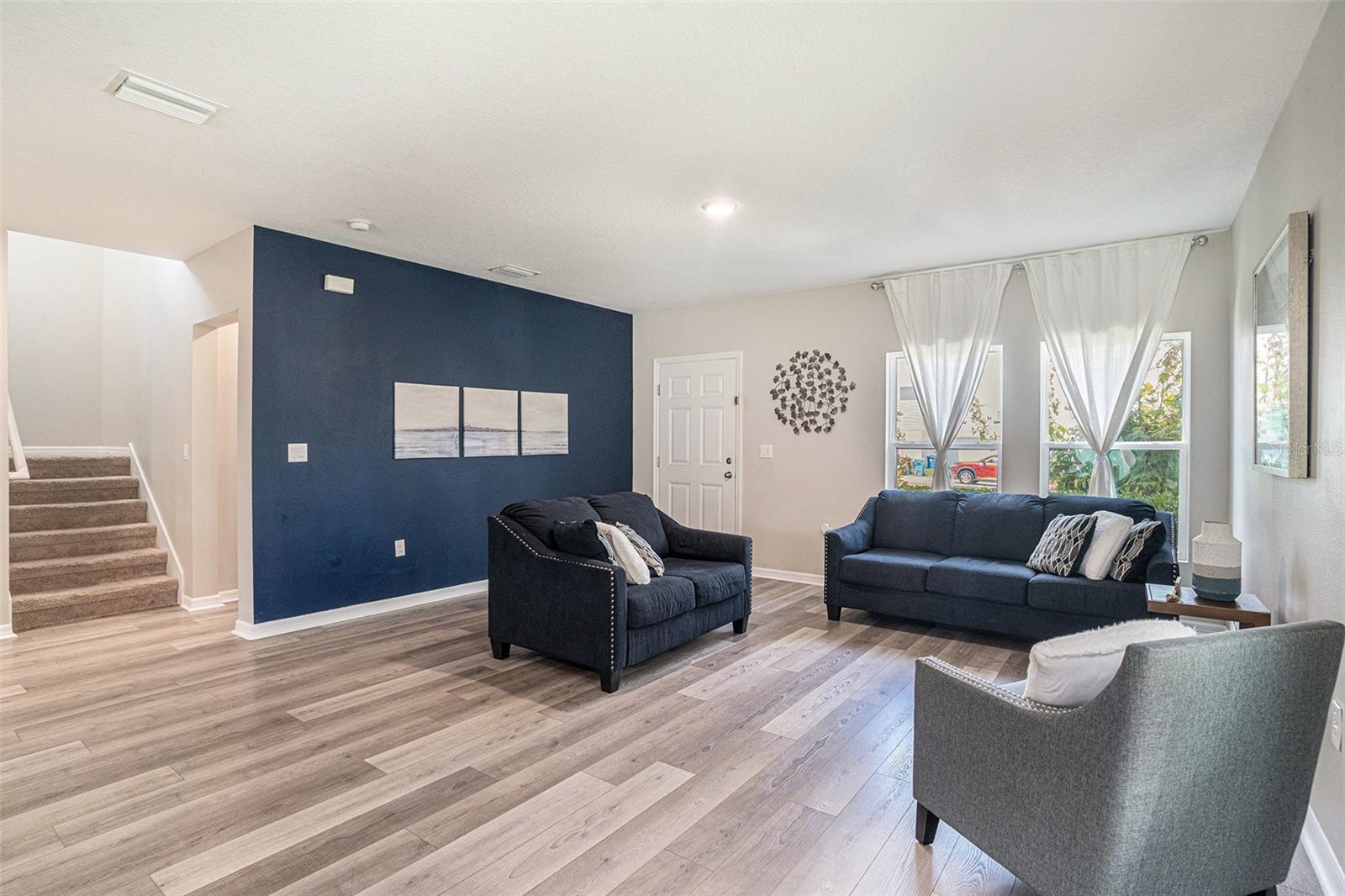 Image 4 of 28 For 13005 Upward Place