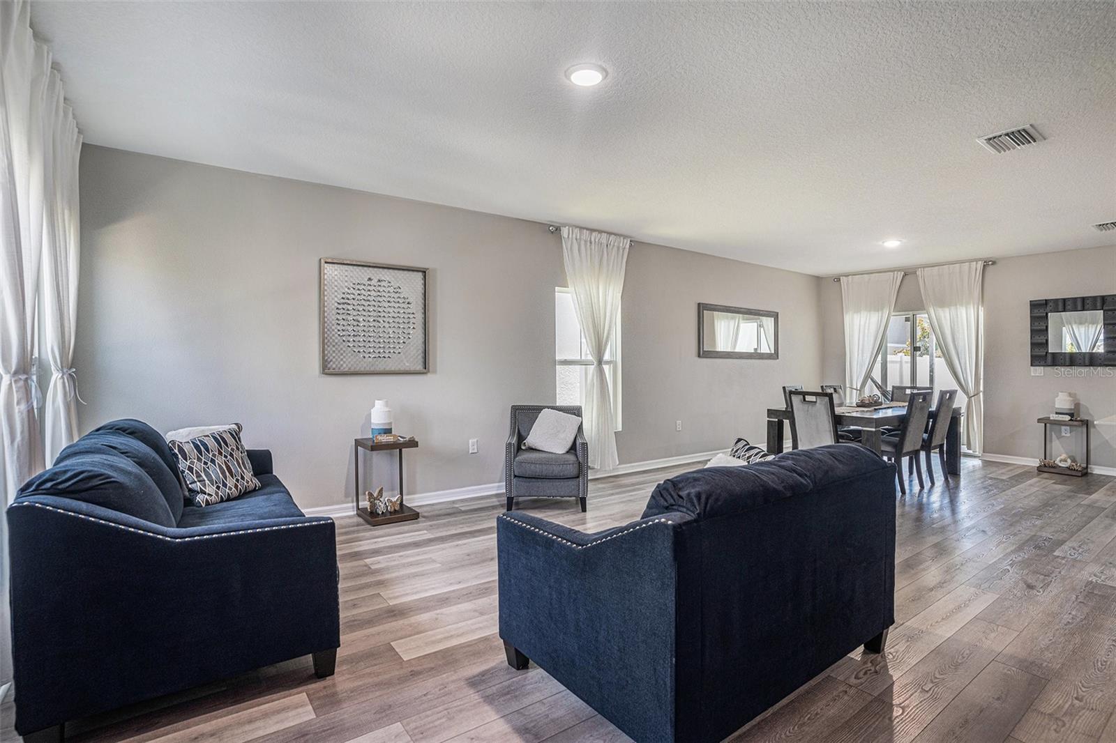 Image 5 of 28 For 13005 Upward Place