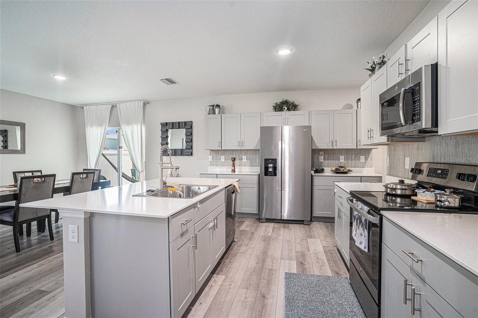 Image 8 of 28 For 13005 Upward Place