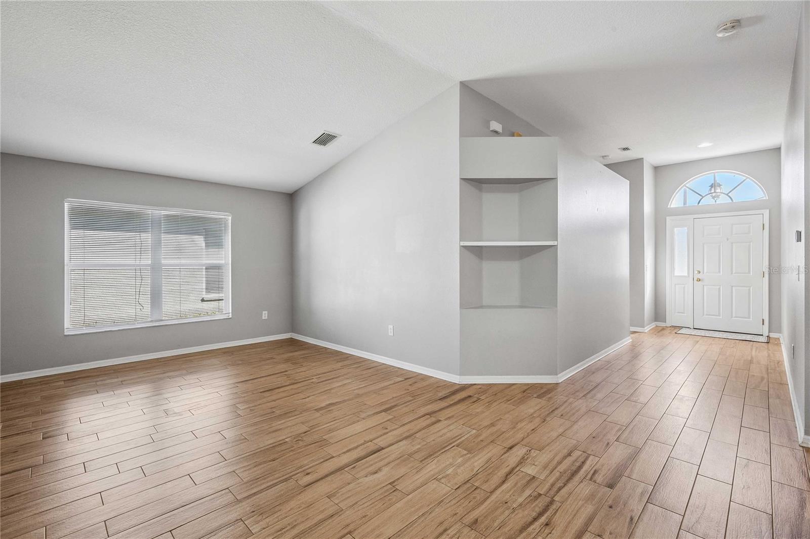 Image 11 of 68 For 31052 Wrencrest Drive