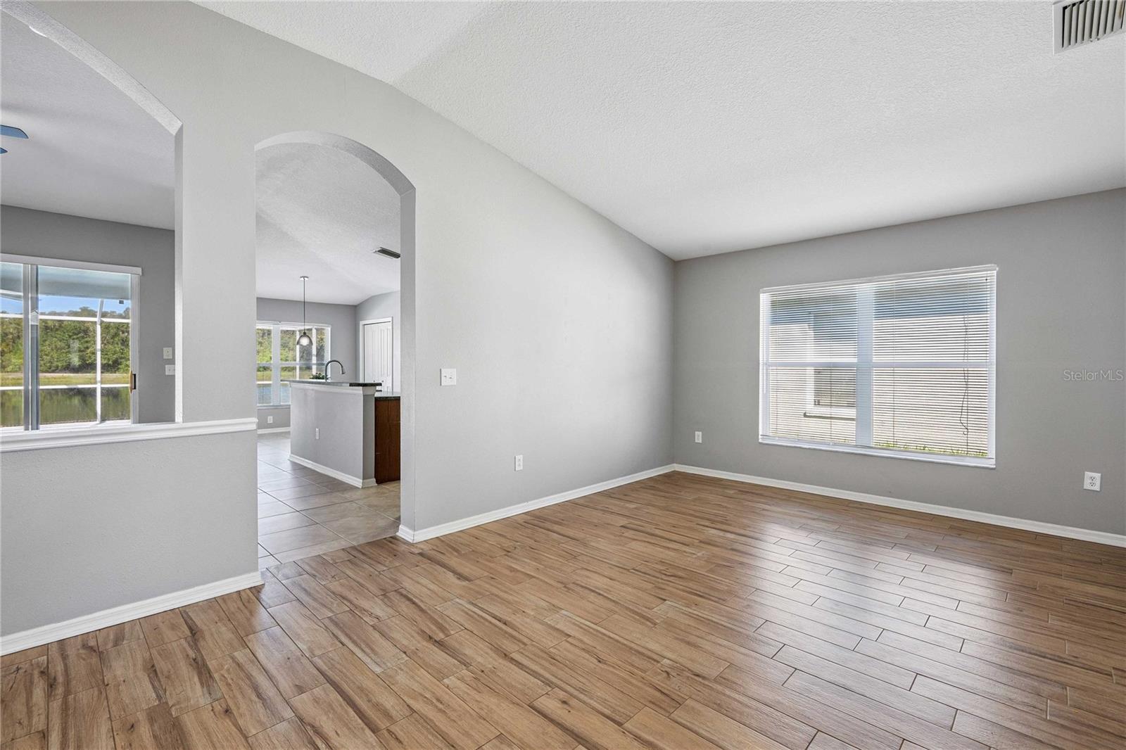 Image 15 of 68 For 31052 Wrencrest Drive