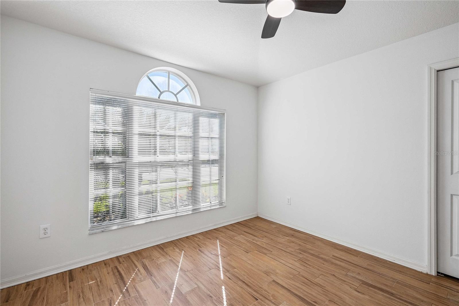 Image 37 of 68 For 31052 Wrencrest Drive