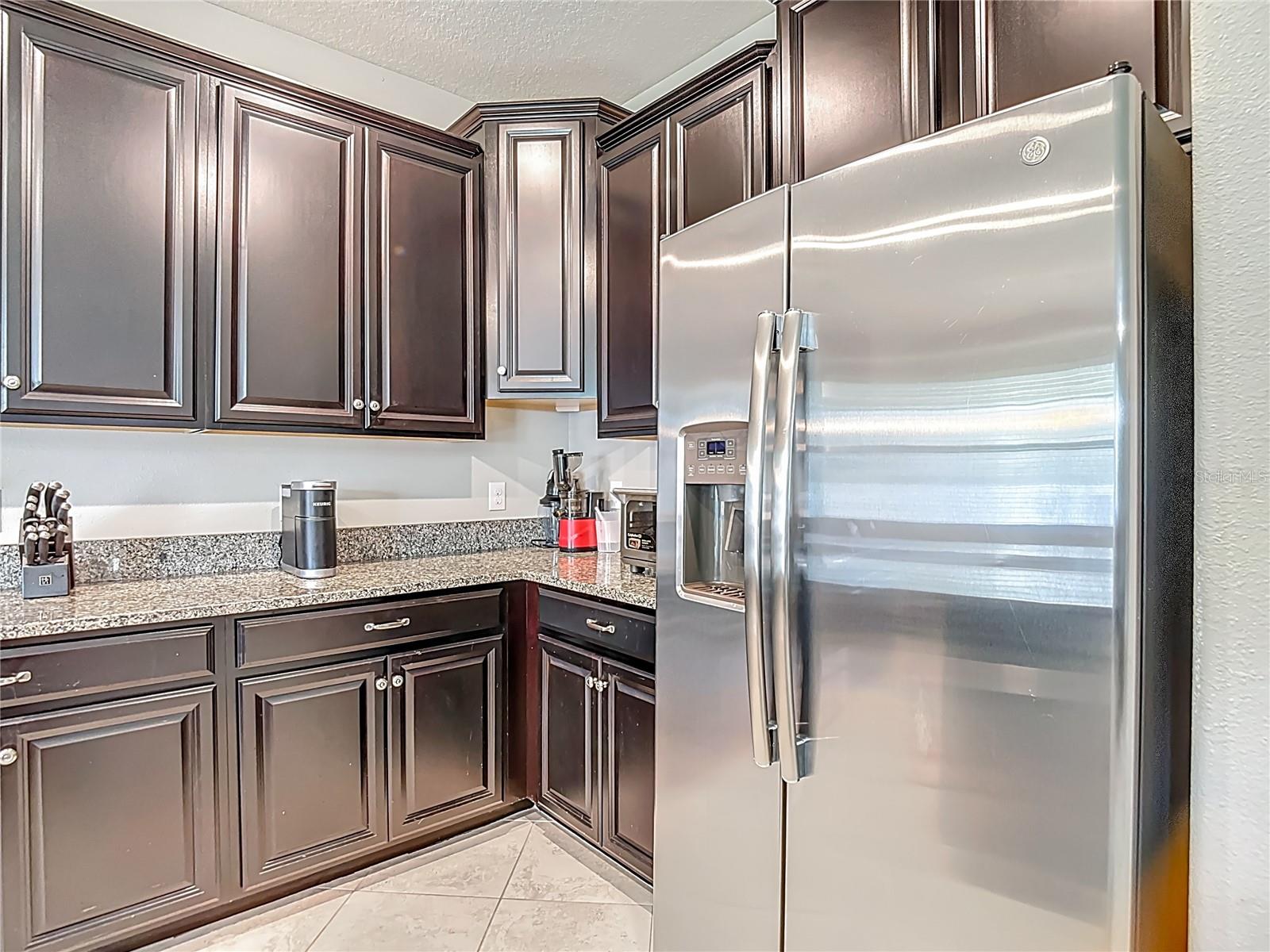 Listing photo id 17 for 4528 Coachford Drive