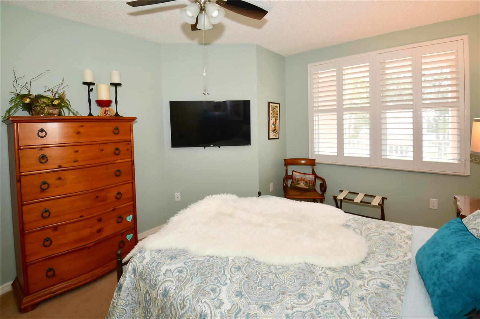 Image 21 of 26 For 6425 Shoreline Drive 10103