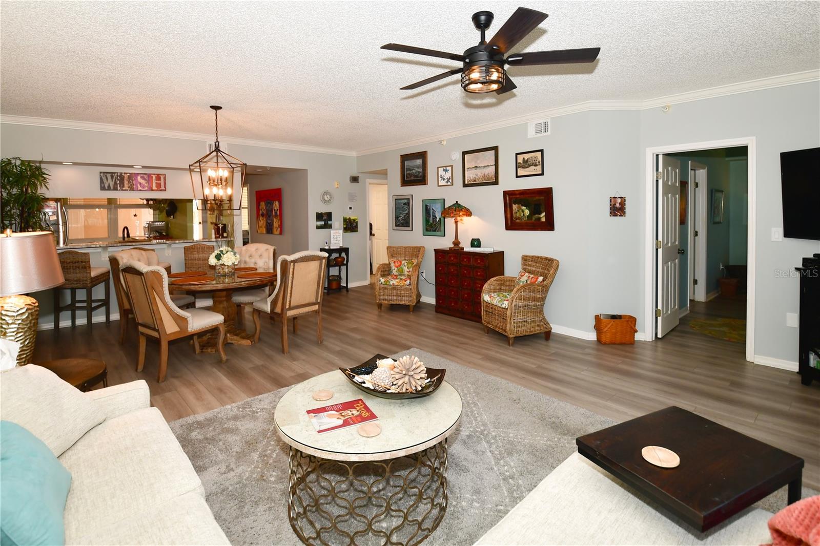 Image 7 of 26 For 6425 Shoreline Drive 10103