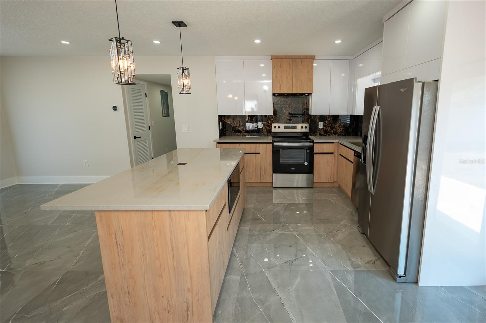 Image 12 of 62 For 8217 Tanglewood Lane