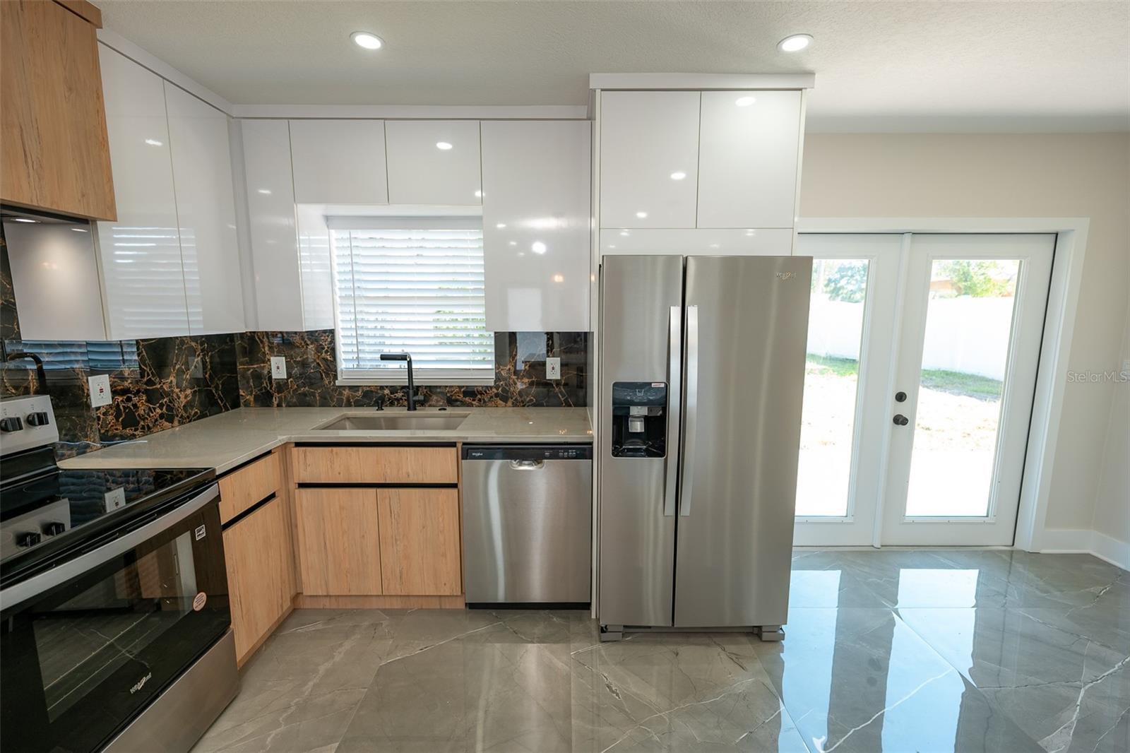Image 14 of 62 For 8217 Tanglewood Lane