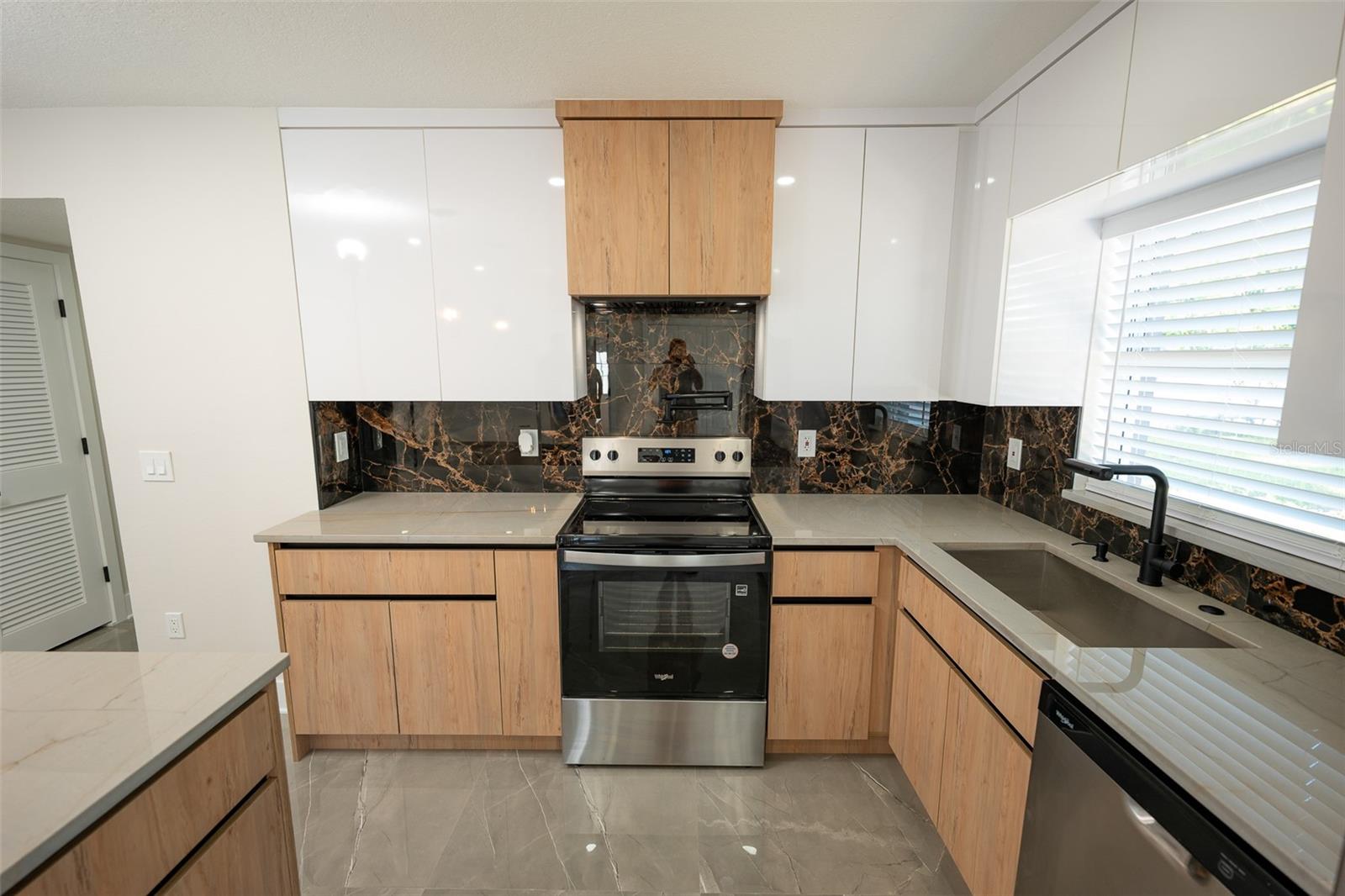Image 15 of 62 For 8217 Tanglewood Lane