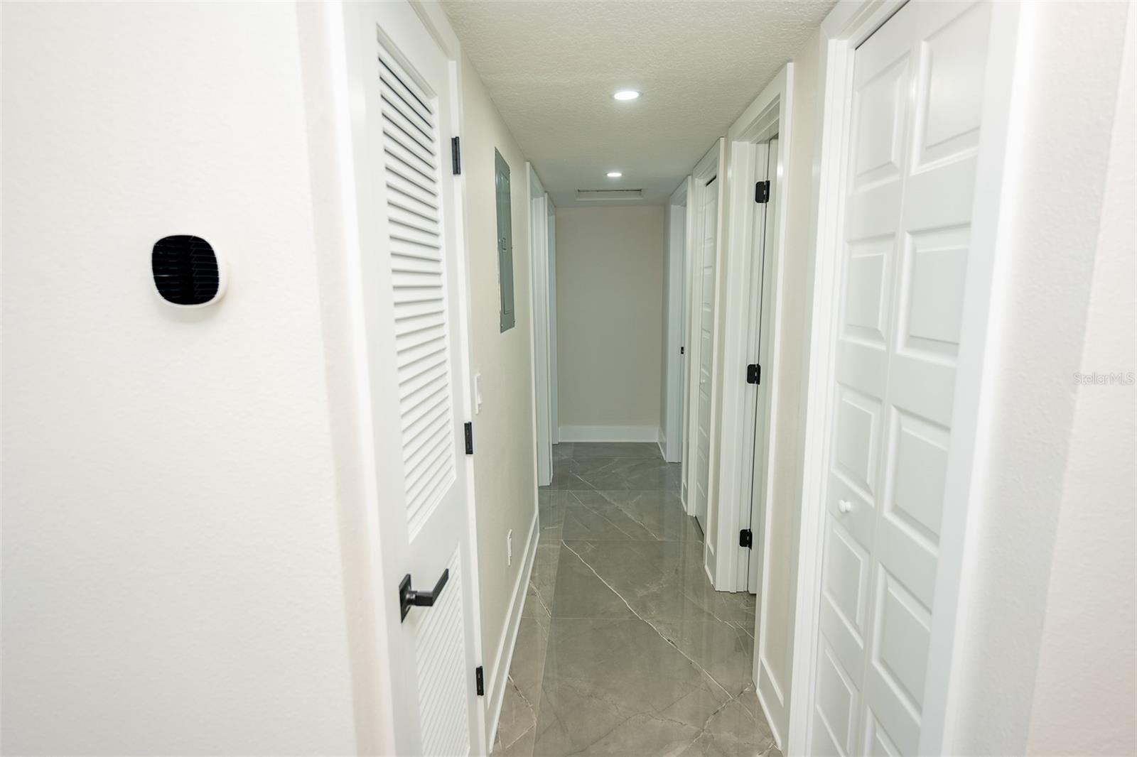 Image 18 of 62 For 8217 Tanglewood Lane