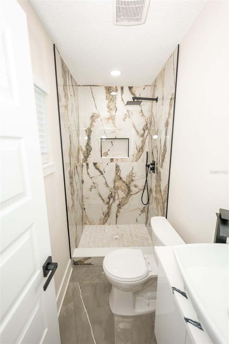 Image 27 of 62 For 8217 Tanglewood Lane
