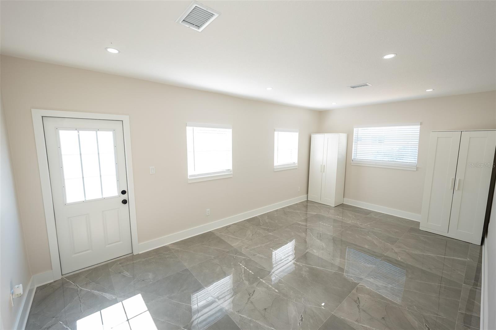 Image 42 of 62 For 8217 Tanglewood Lane