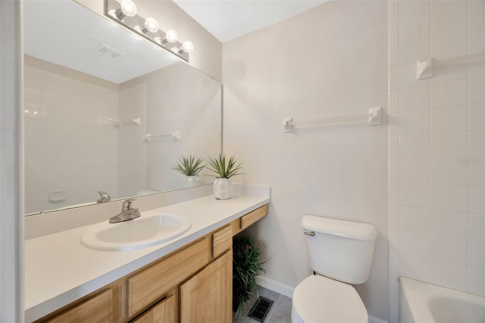 Image 17 of 20 For 10141 Bessemer Pond Court
