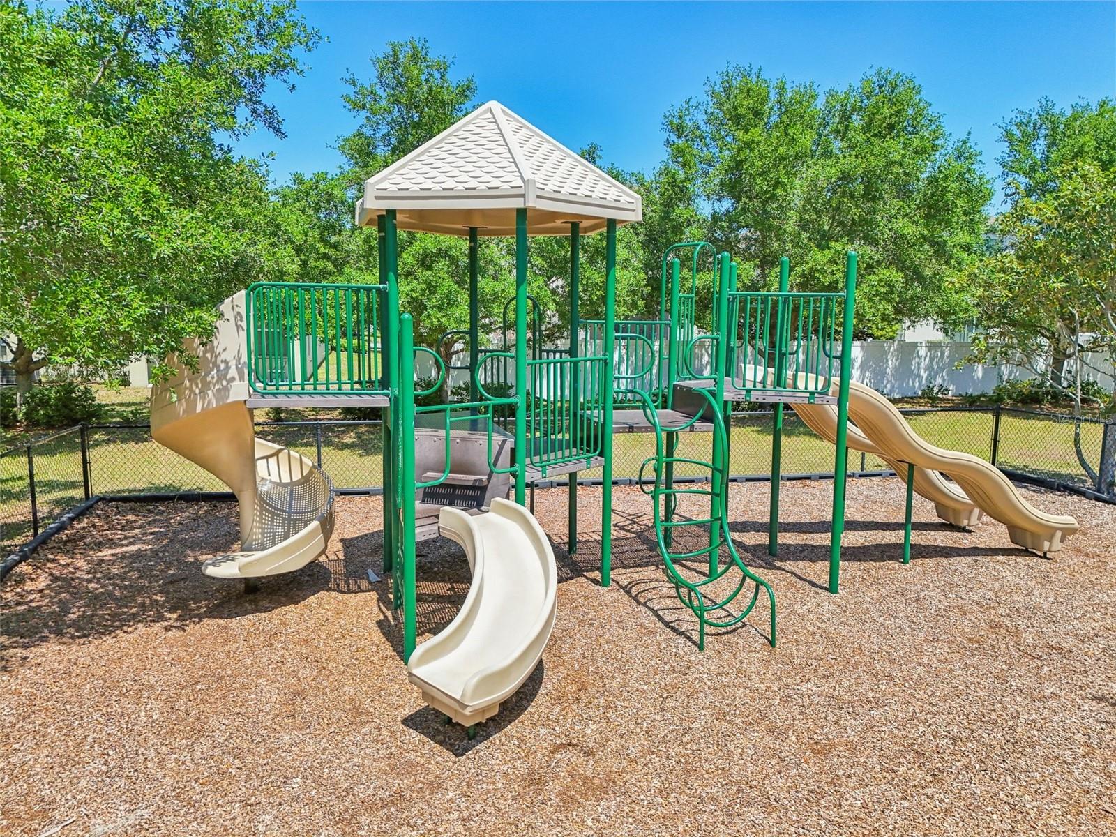 Image 21 of 27 For 6927 Towering Spruce Drive