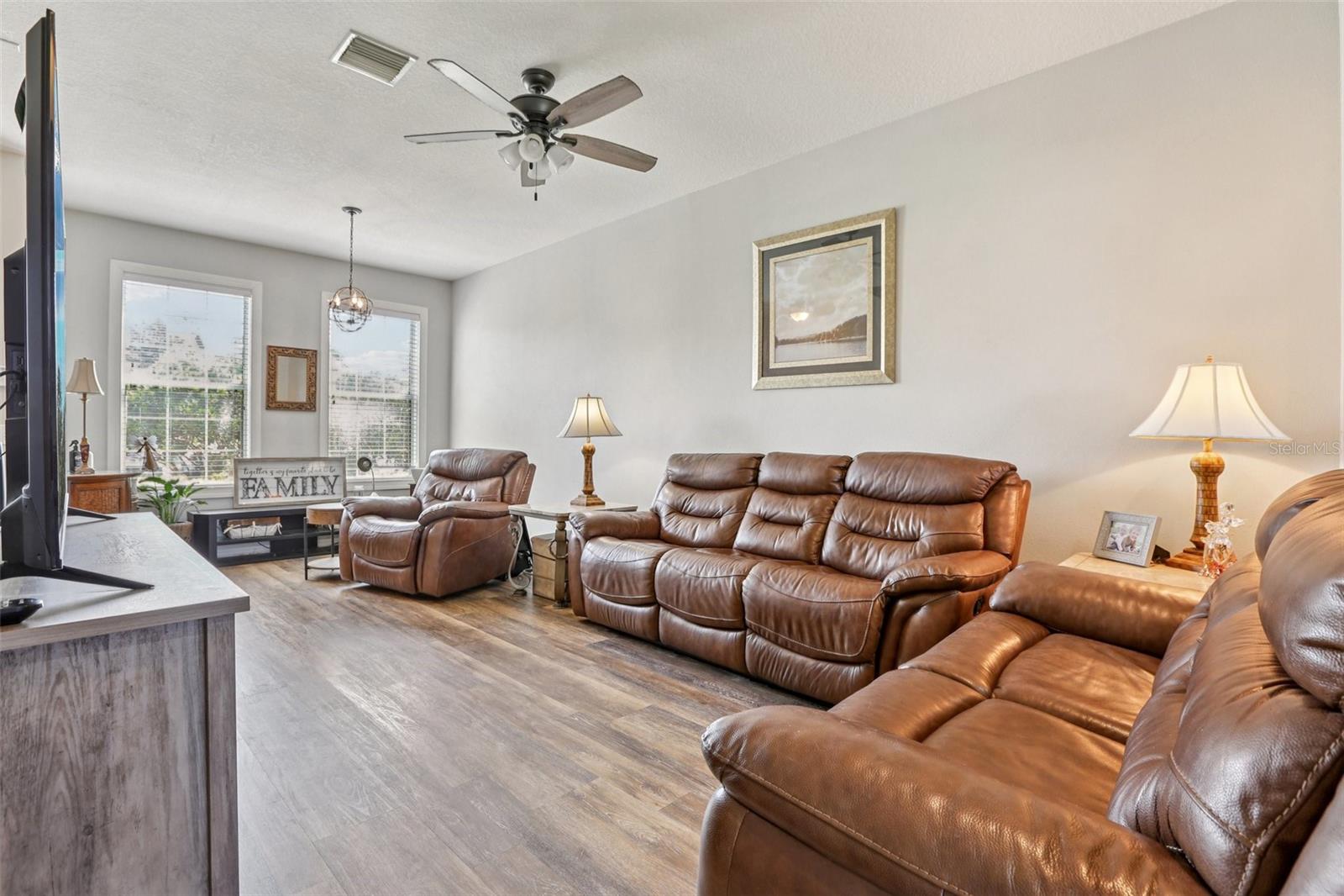 Image 4 of 27 For 6927 Towering Spruce Drive