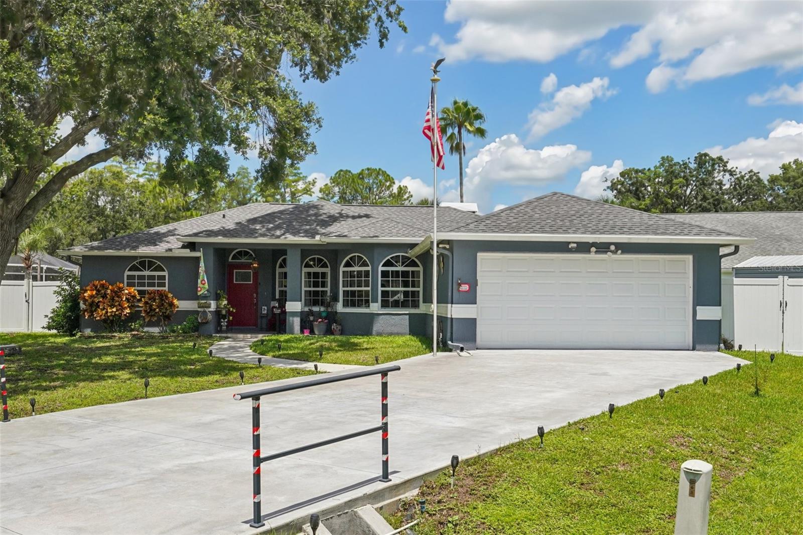 Image 2 of 93 For 5425 Eagle Boulevard
