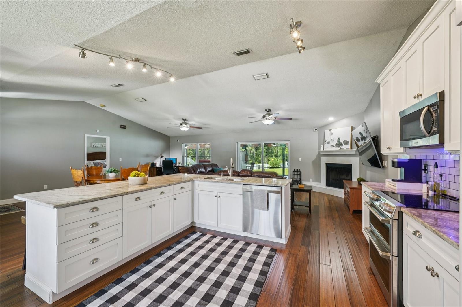 Image 20 of 93 For 5425 Eagle Boulevard
