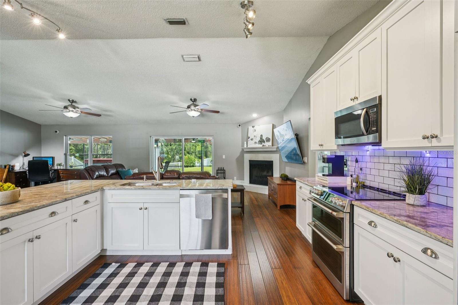 Image 21 of 93 For 5425 Eagle Boulevard