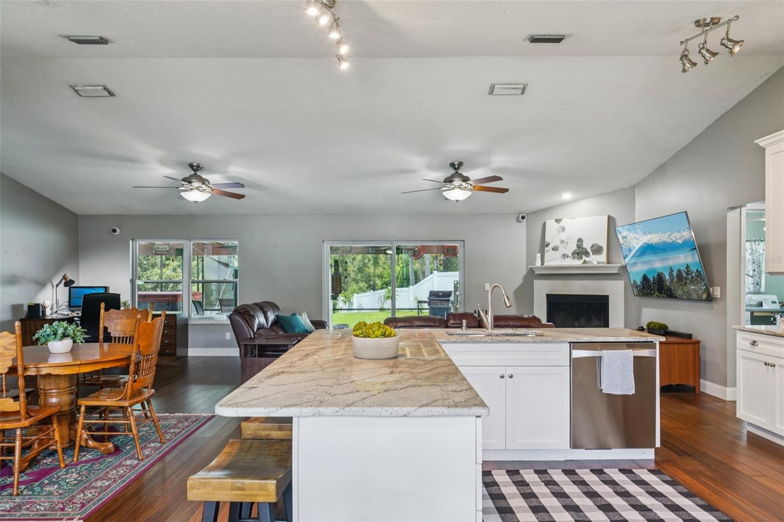 Image 31 of 93 For 5425 Eagle Boulevard