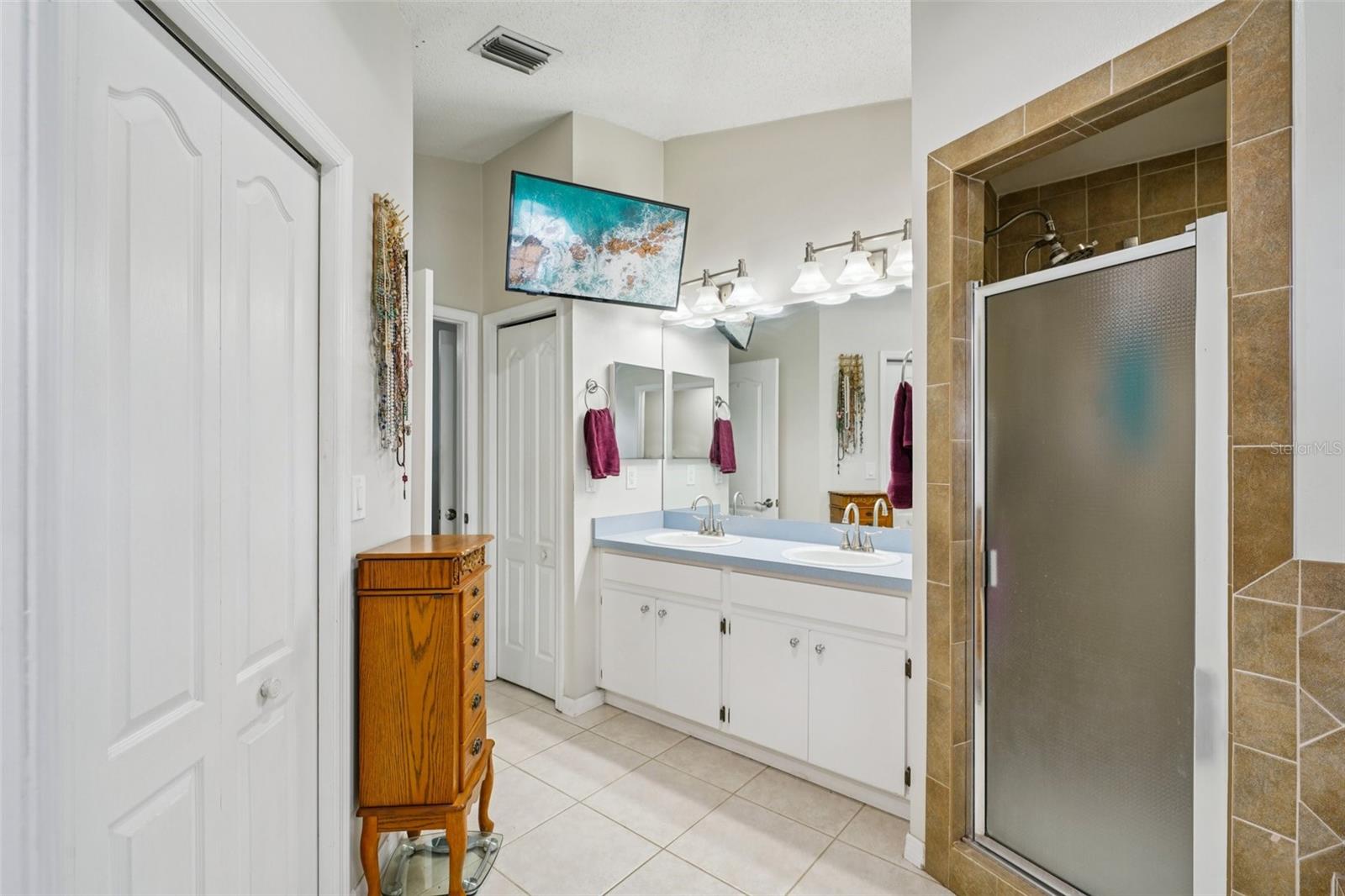 Image 41 of 93 For 5425 Eagle Boulevard