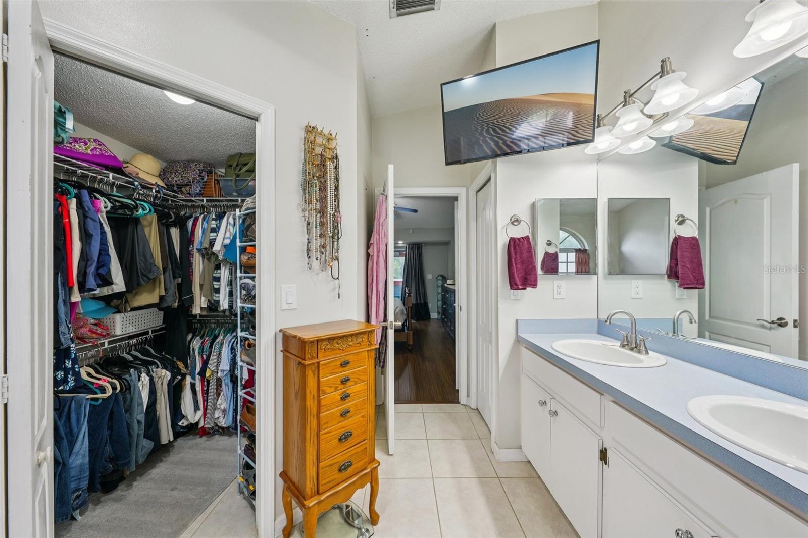 Image 43 of 93 For 5425 Eagle Boulevard