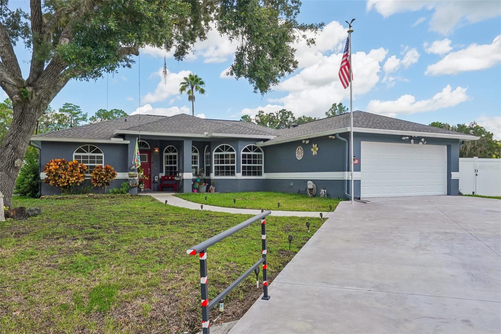 Image 6 of 93 For 5425 Eagle Boulevard