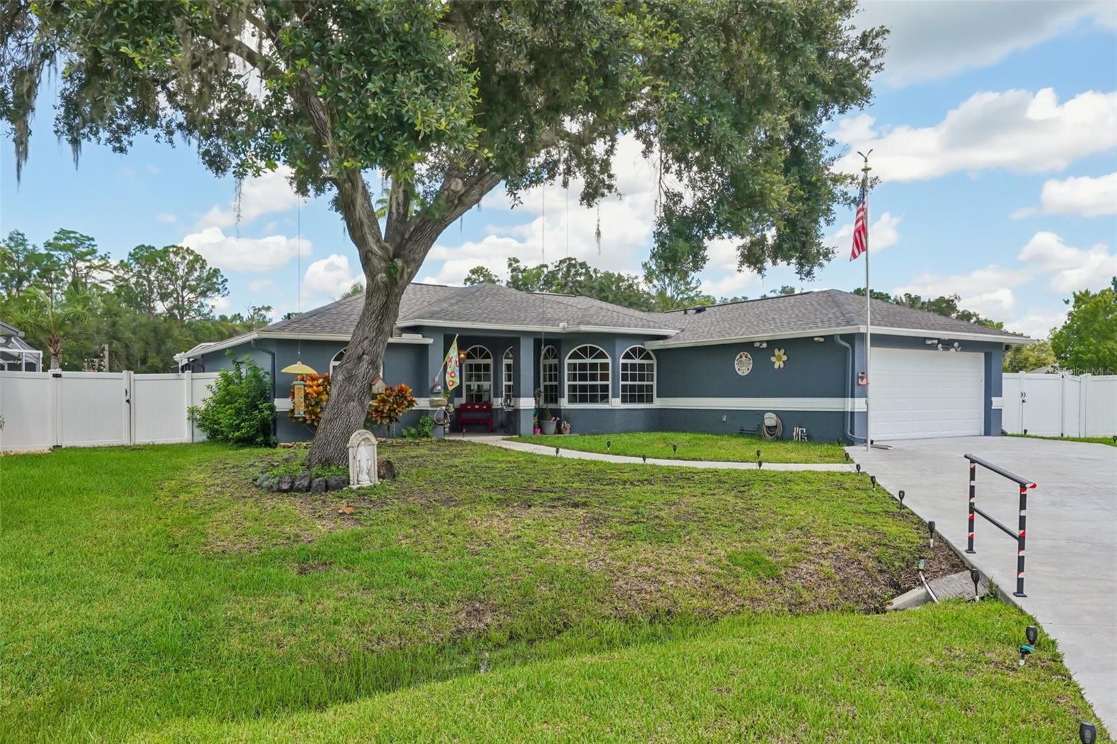 Image 7 of 93 For 5425 Eagle Boulevard
