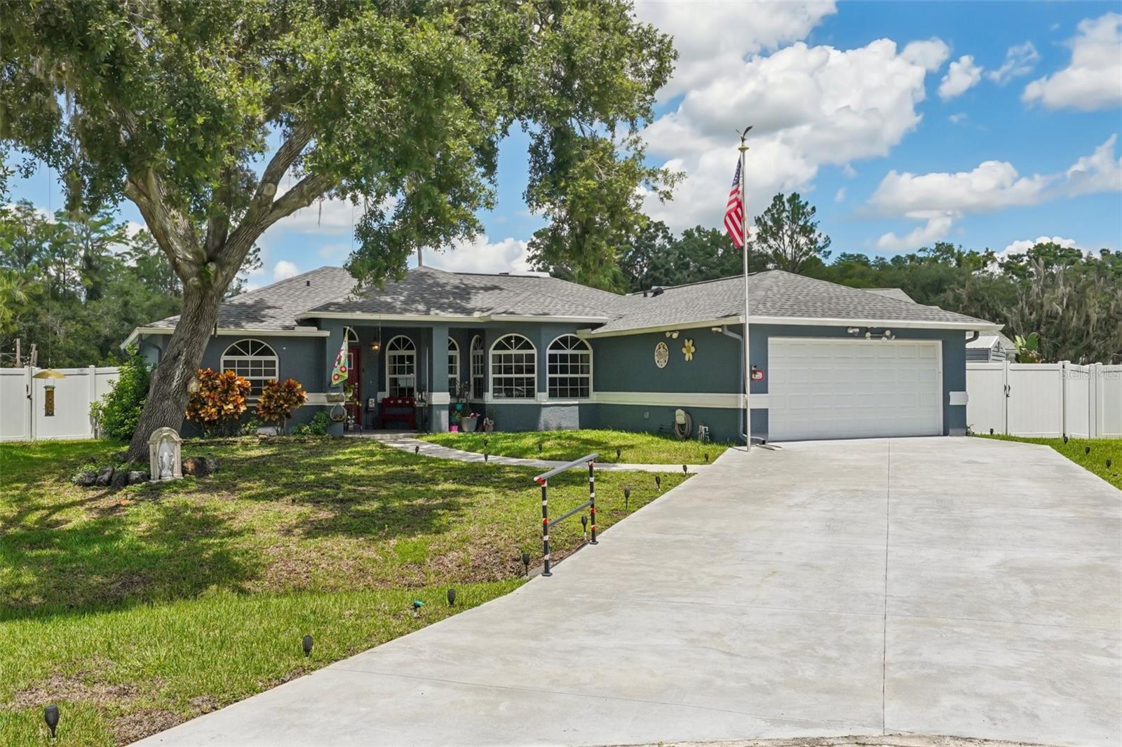 Image 8 of 93 For 5425 Eagle Boulevard
