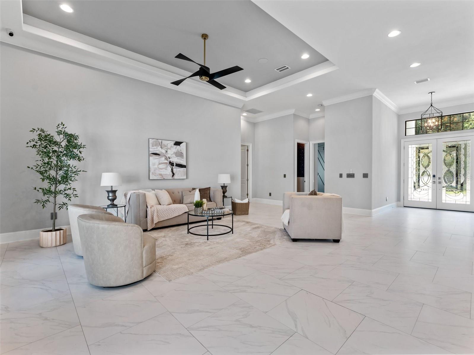 Listing photo id 13 for 8625 Tarpon Springs Road