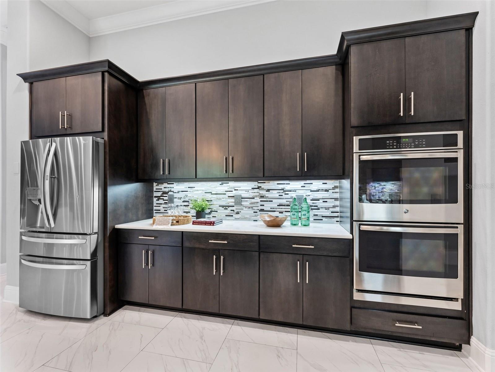Listing photo id 19 for 8625 Tarpon Springs Road