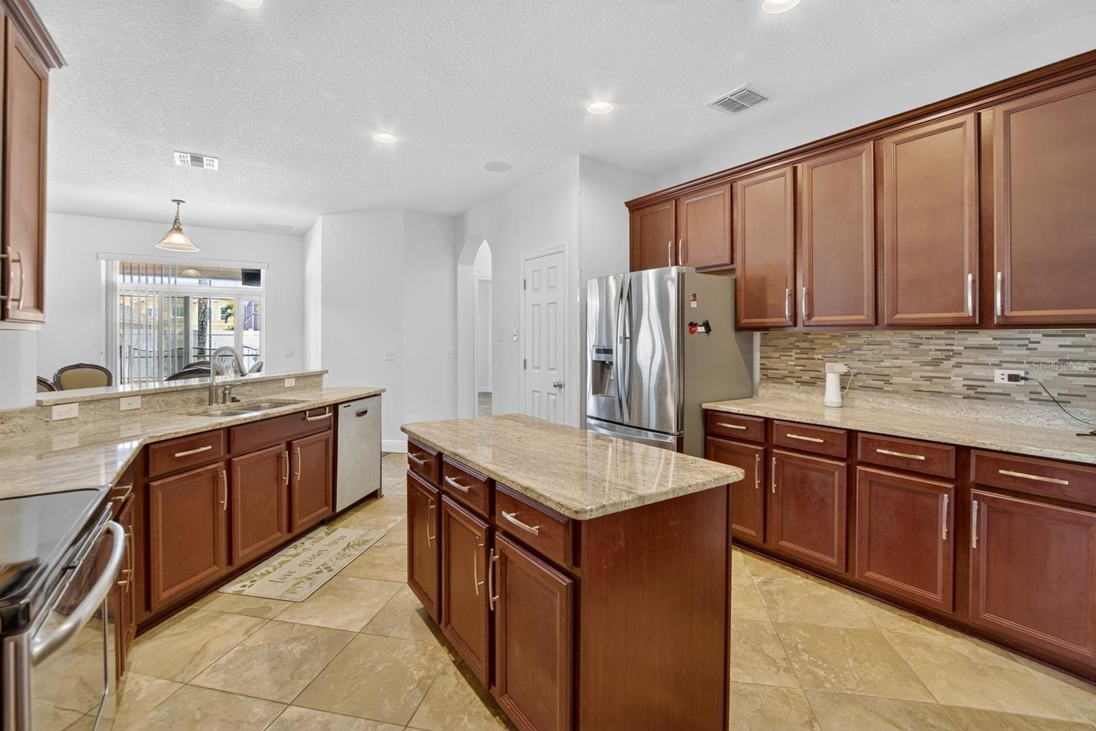 Image 8 of 52 For 4611 Cypress River Road