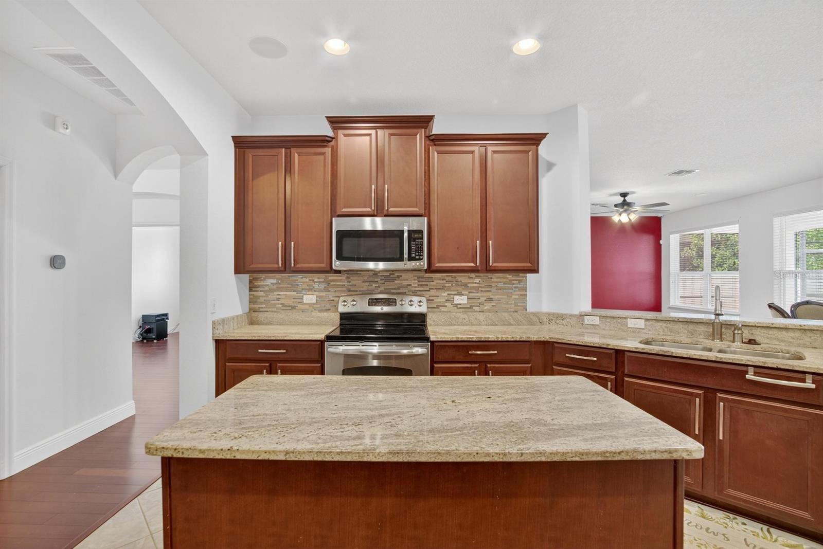 Image 9 of 52 For 4611 Cypress River Road