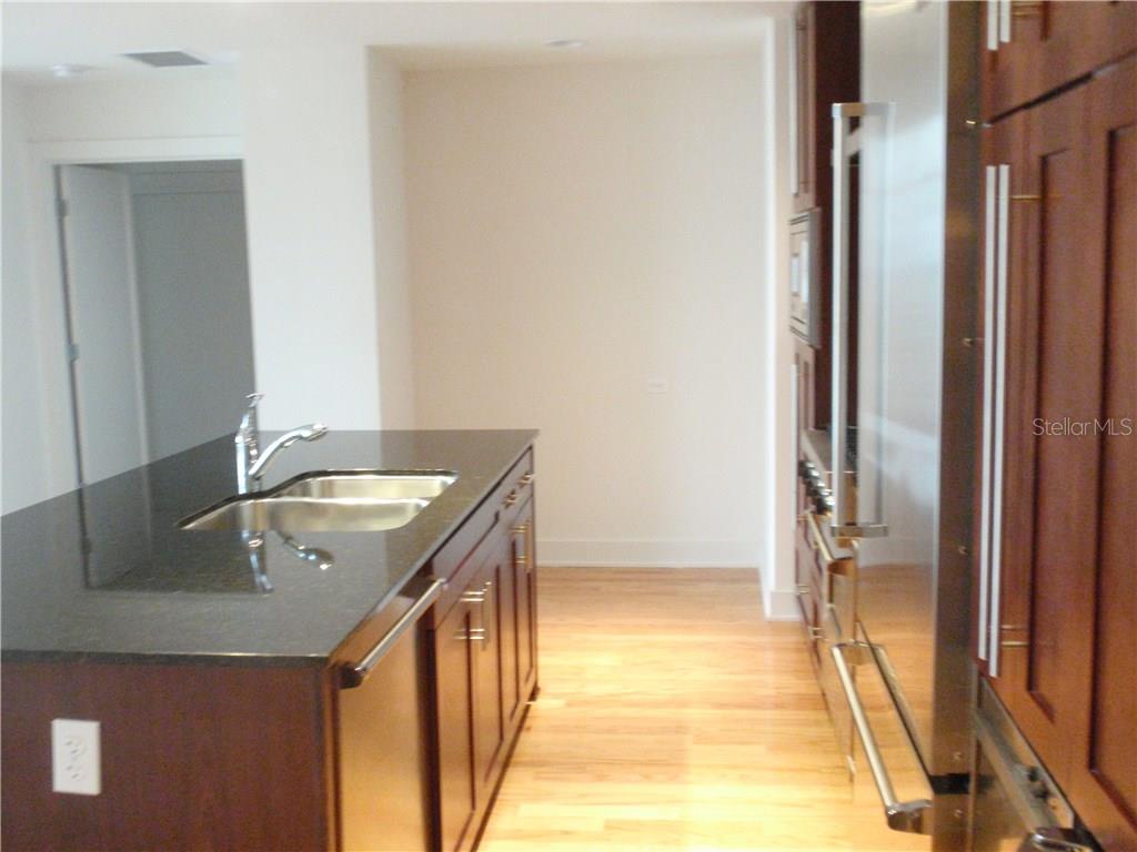 Image 5 of 19 For 1120 Kennedy Boulevard 1111