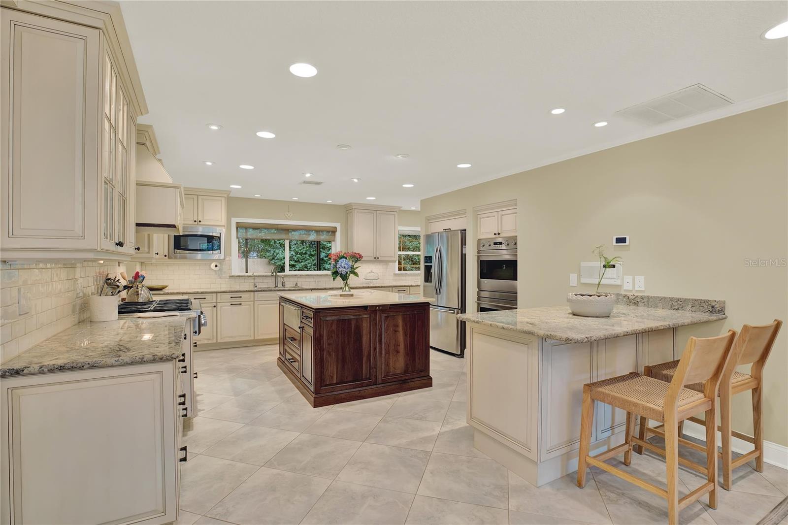 Image 10 of 39 For 430 Wildwood Way