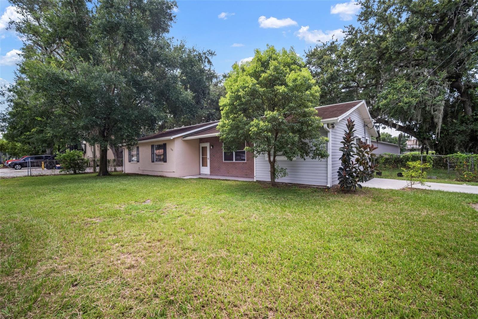 Image 2 of 48 For 1229 Granfield Avenue