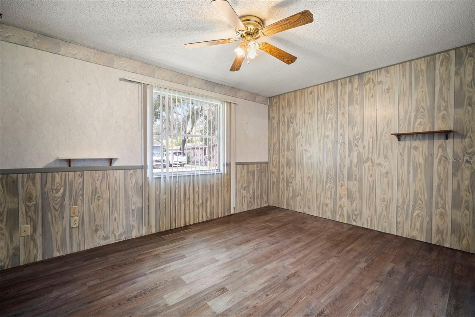 Image 33 of 48 For 1229 Granfield Avenue