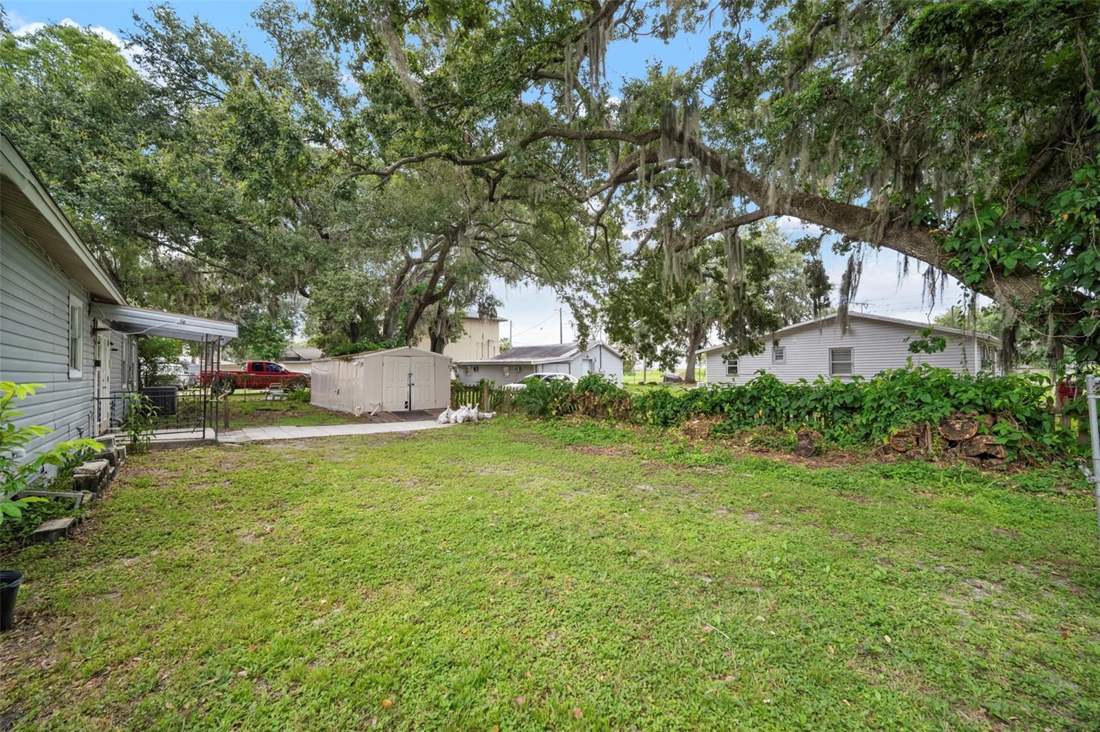 Image 6 of 48 For 1229 Granfield Avenue