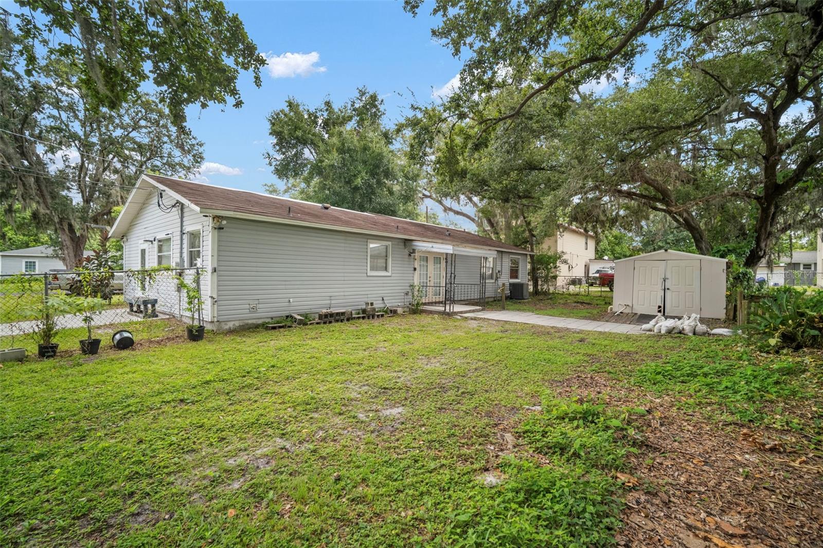 Image 7 of 48 For 1229 Granfield Avenue