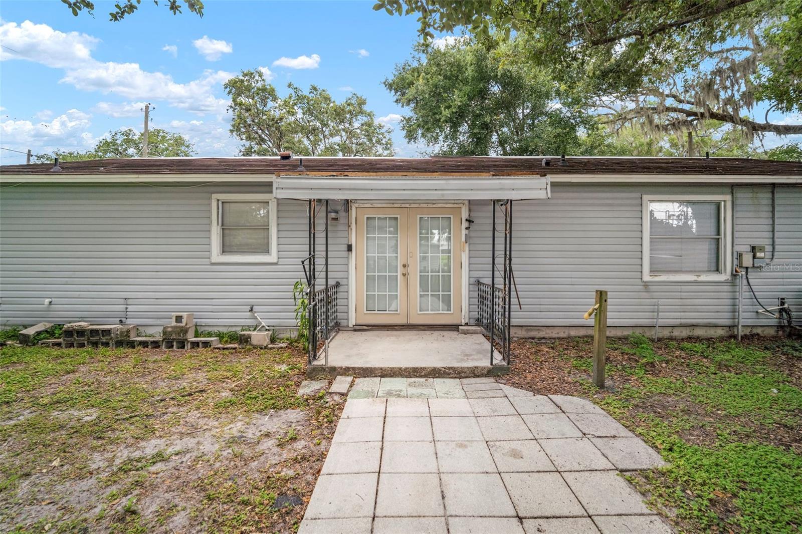 Image 9 of 48 For 1229 Granfield Avenue