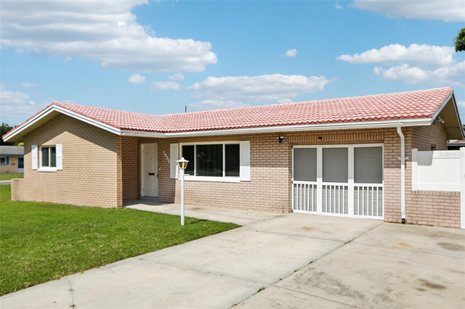 Image 12 of 53 For 7499 7th Street N