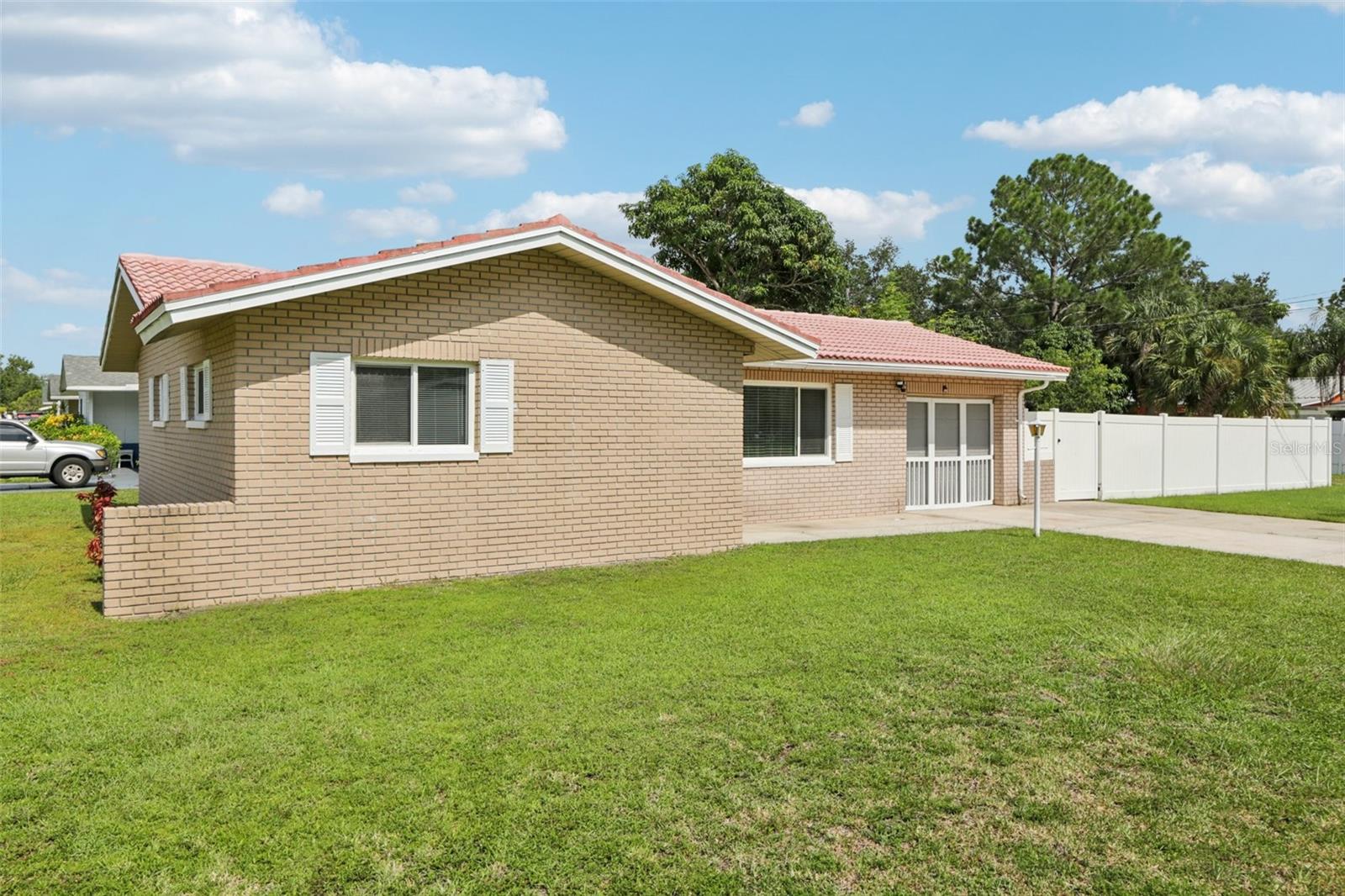 Image 15 of 53 For 7499 7th Street N