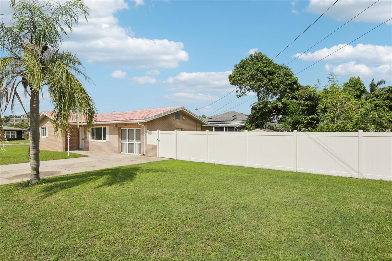 Image 16 of 53 For 7499 7th Street N