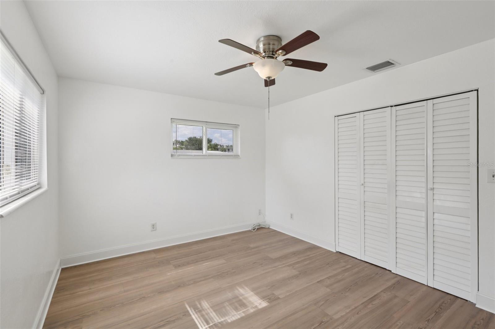 Image 36 of 53 For 7499 7th Street N