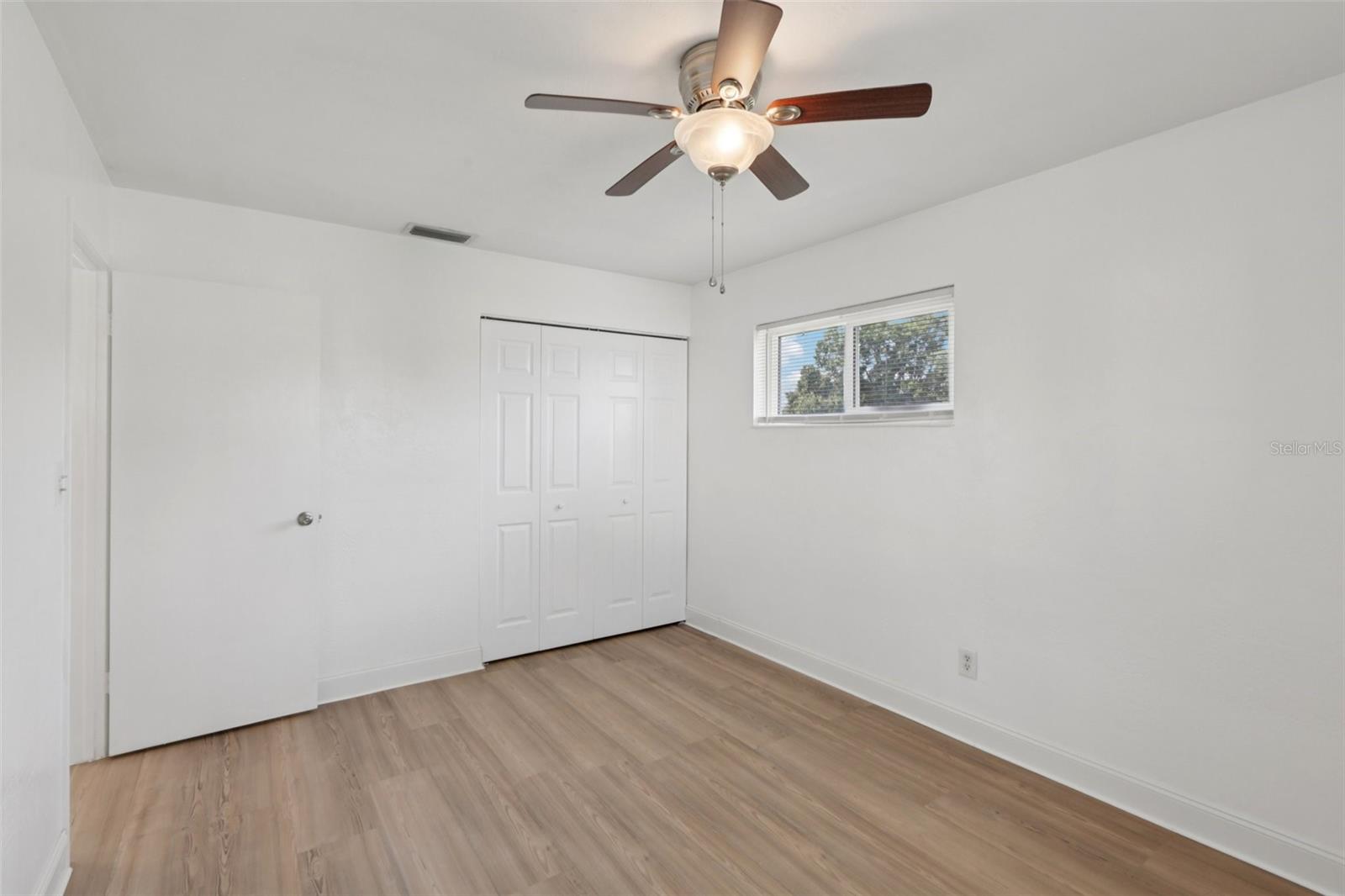 Image 42 of 53 For 7499 7th Street N