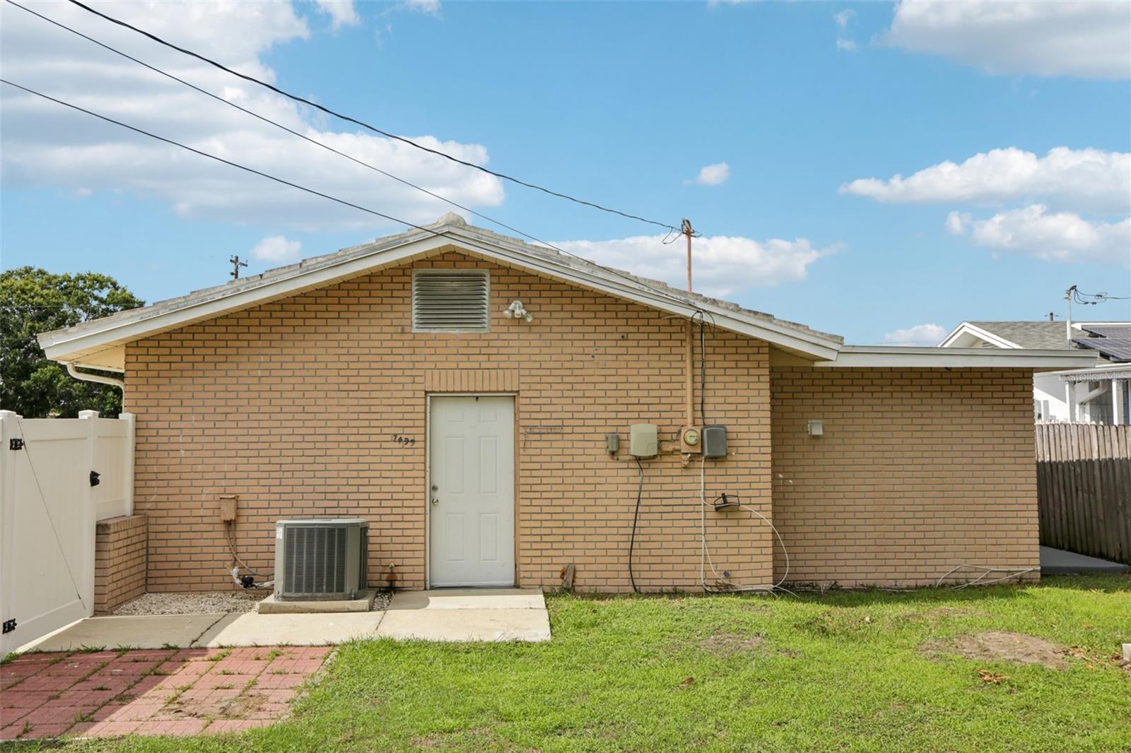 Image 51 of 53 For 7499 7th Street N